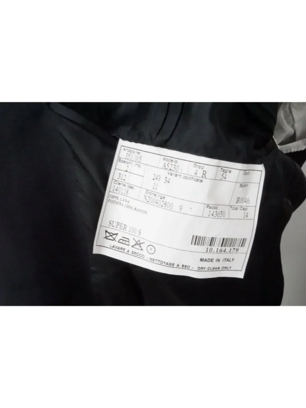 Burberry approximate measurements